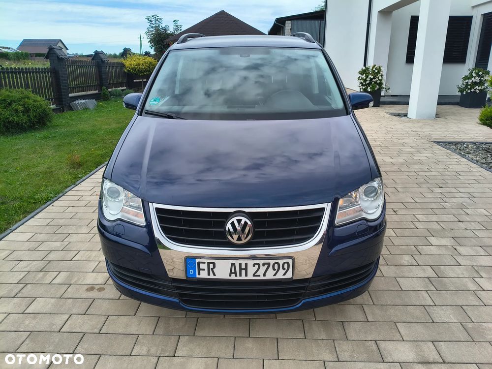 Volkswagen Touran - 2