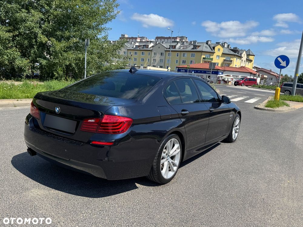 BMW Seria 5 525d xDrive - 5