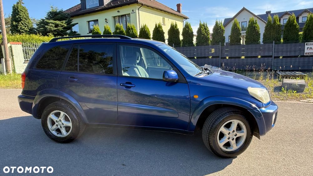 Toyota RAV4 2.0 VVT-i 4x4 - 24