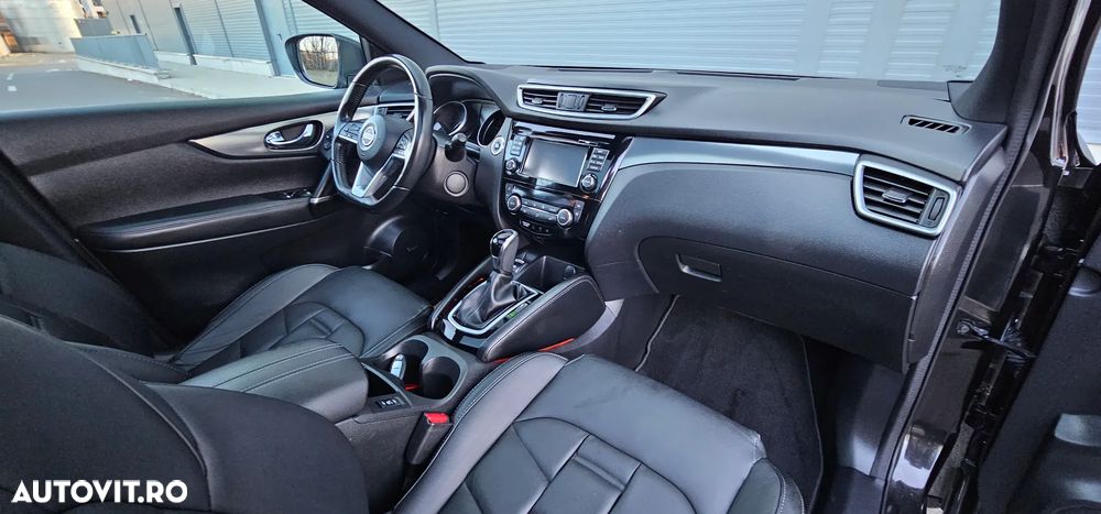 Nissan Qashqai 1.6 DCI Xtronic TEKNA+ - 33