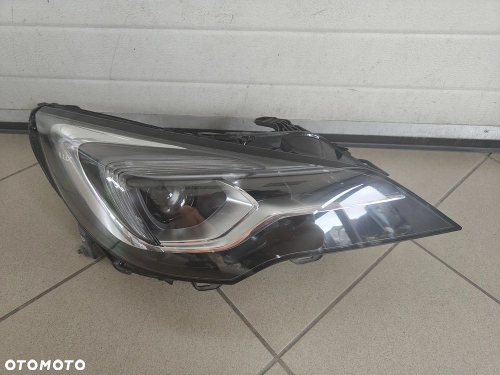 OPEL ASTRA K V prawy REFLEKTOR EUROPA full led - 1