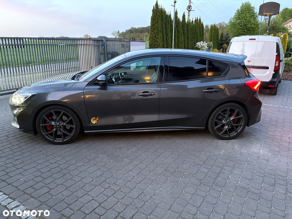 Ford Focus 2.3 EcoBoost ST - 12