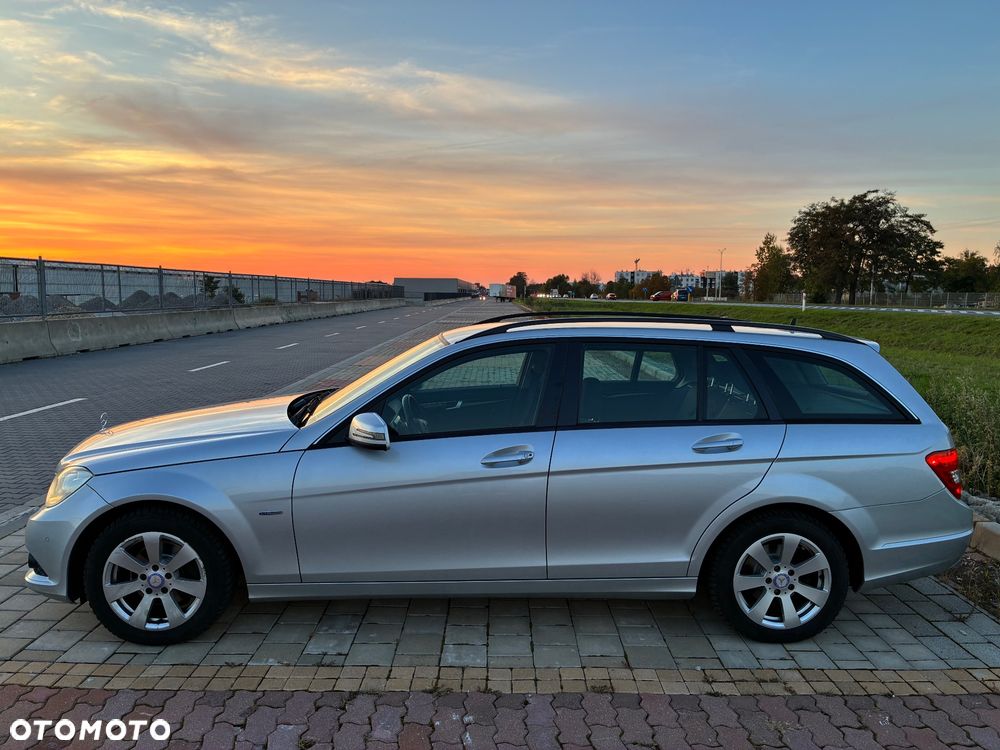 Mercedes-Benz Klasa C 200 CDI BlueEff Elegance - 3