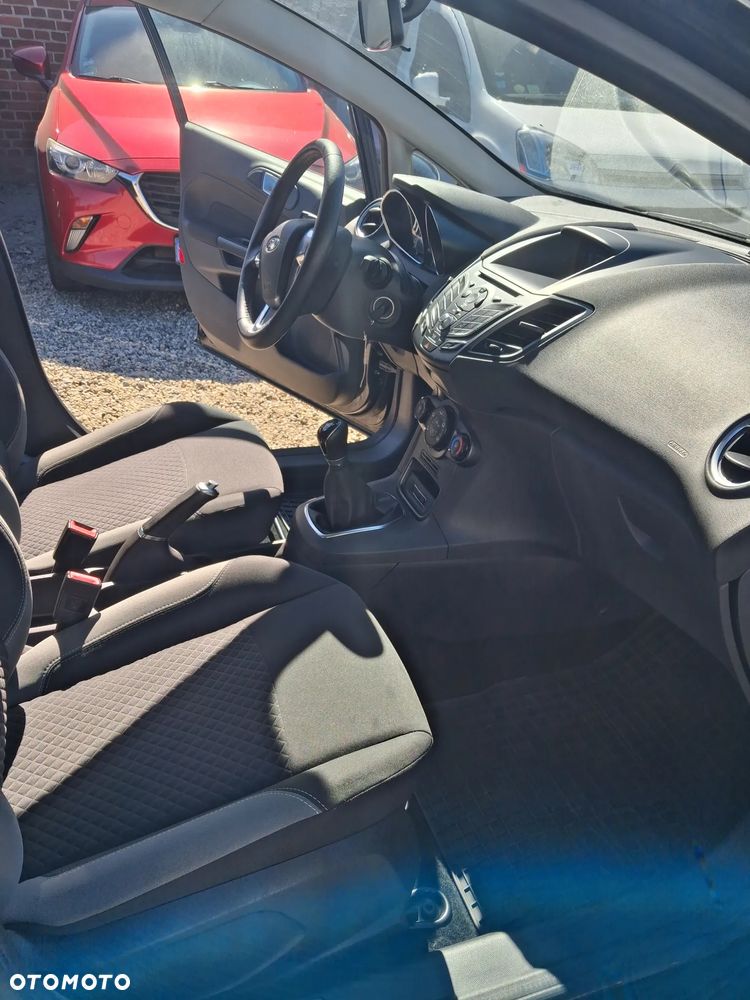 Ford Fiesta - 15