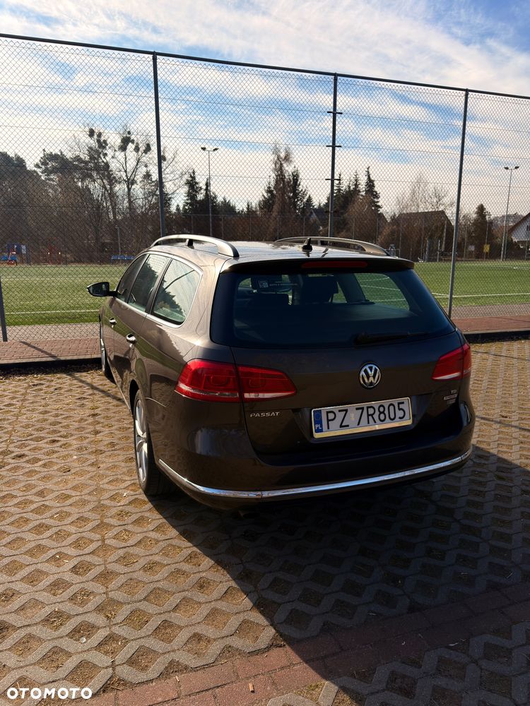 Volkswagen Passat 1.6 TDI Comfortline - 32