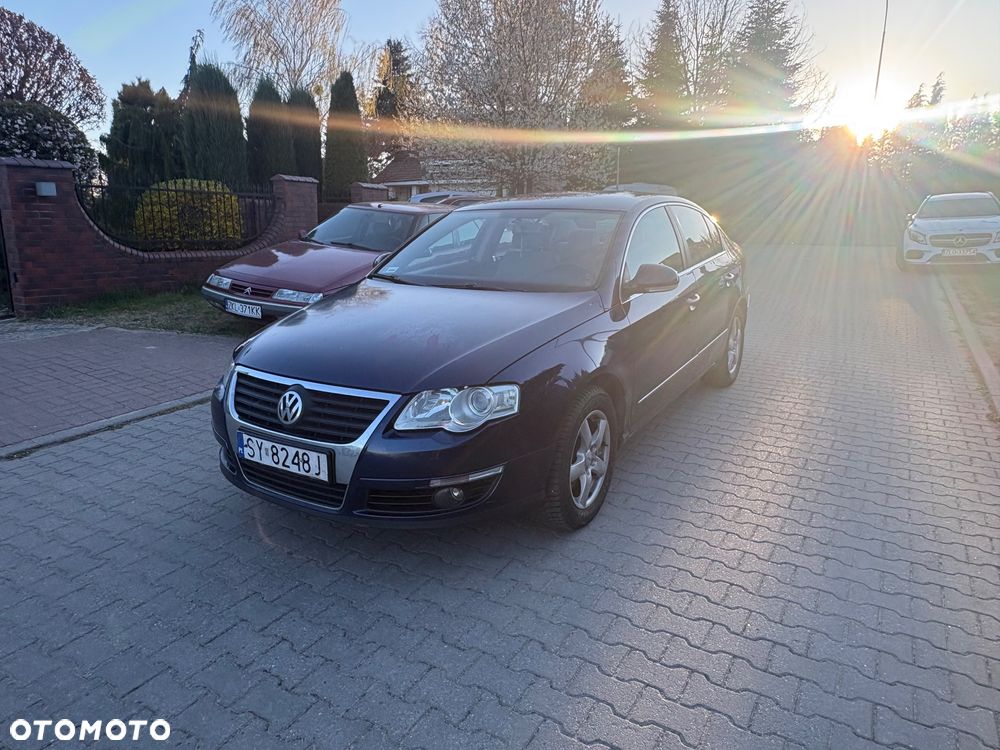 Volkswagen Passat 1.9 TDI Individual - 2