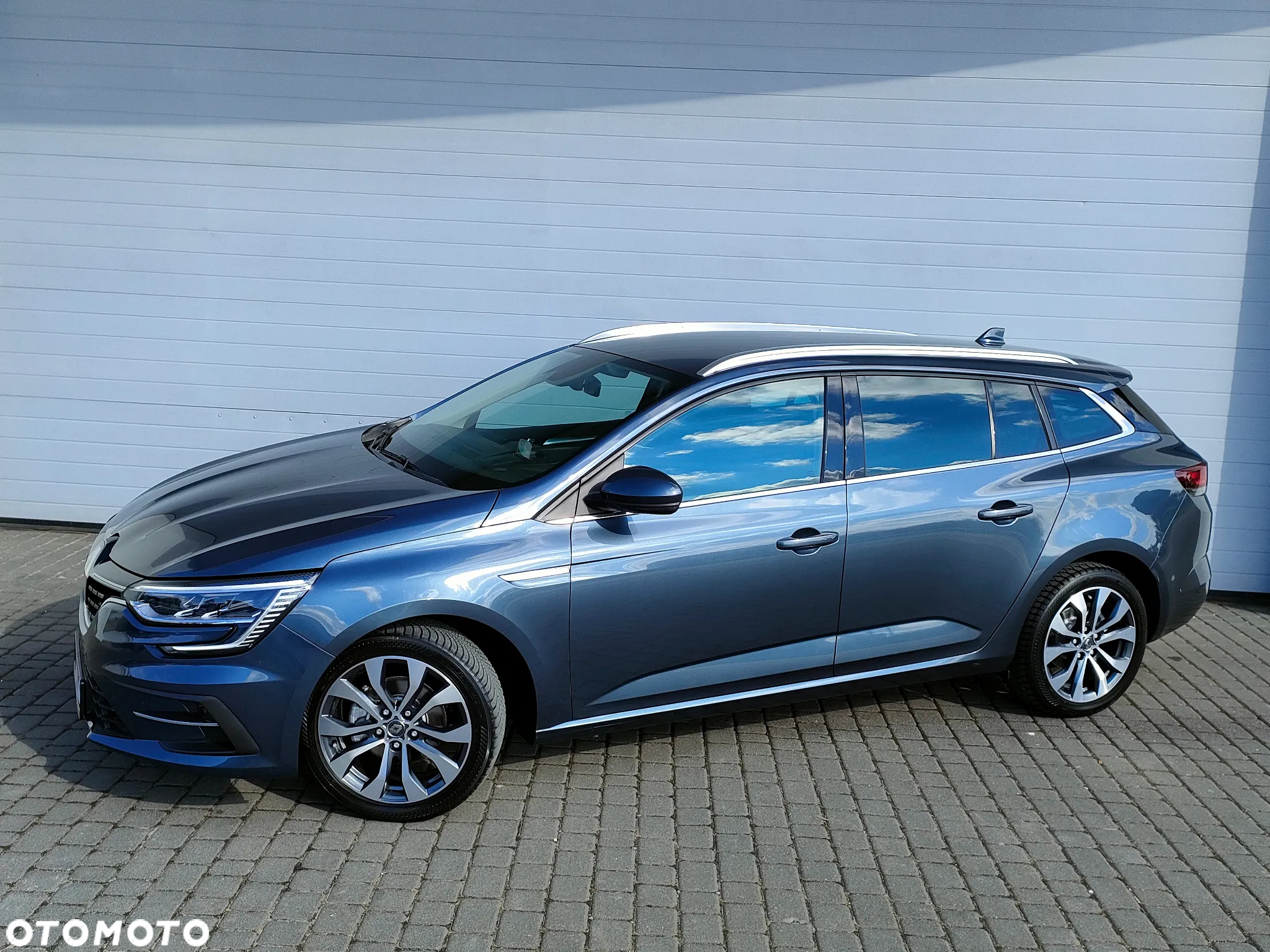 Renault Megane Grandtour TCe 140 GPF INTENS - 2