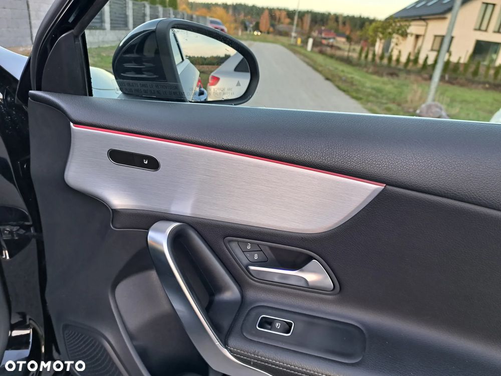Mercedes-Benz Klasa A 250 4-Matic 7G-DCT - 18