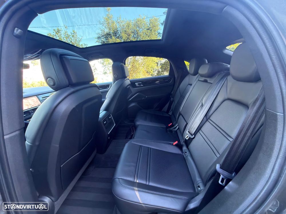 Porsche Cayenne Coupé - 34