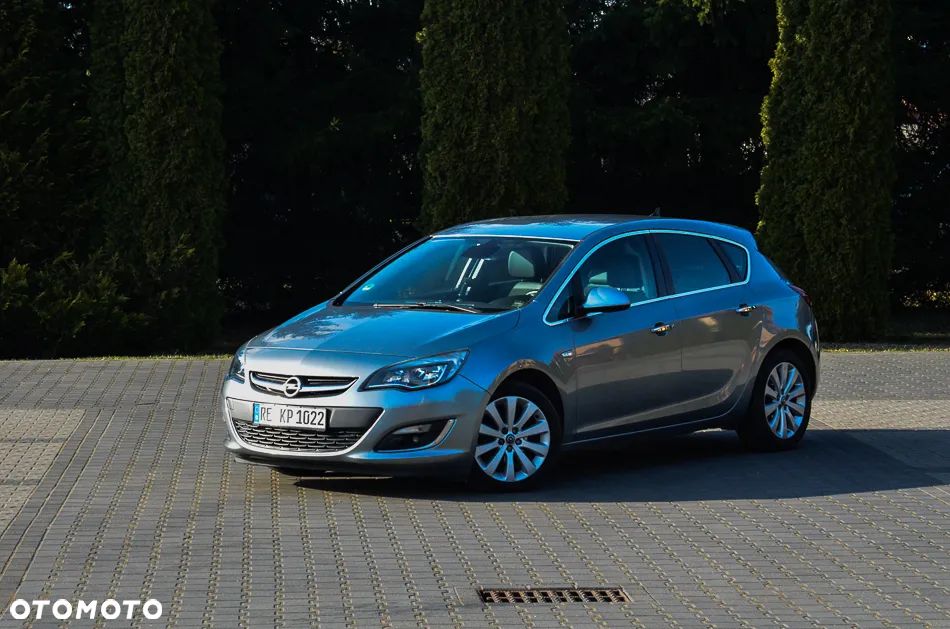 Opel Astra 1.4 Turbo Cosmo - 10