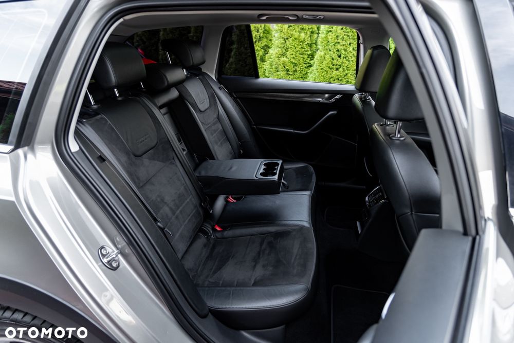 Skoda Octavia 2.0 TDI 4x4 DSG Scout - 22