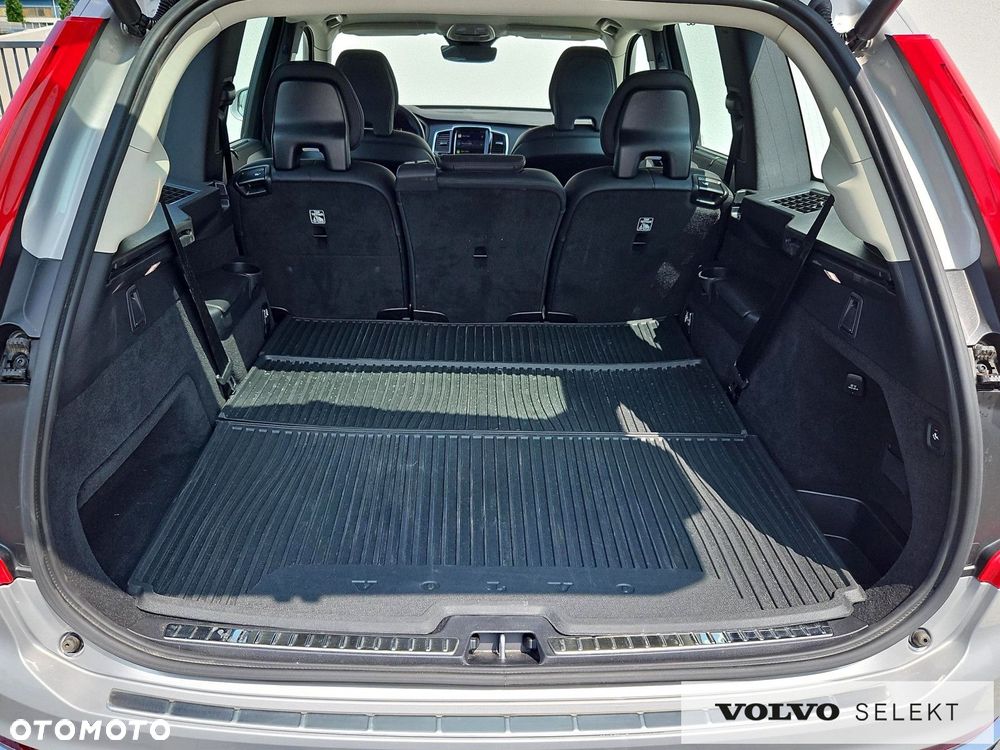 Volvo XC 90 - 25