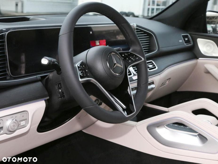 Mercedes-Benz GLE - 10