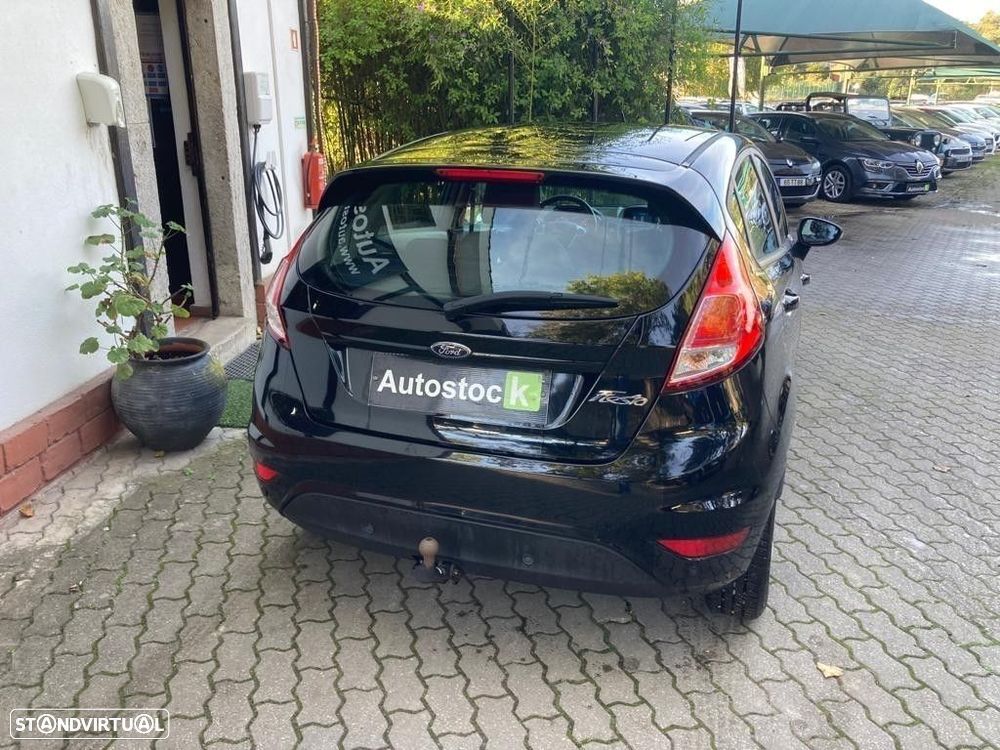 Ford Fiesta 1.5 TDCi Titanium - 4