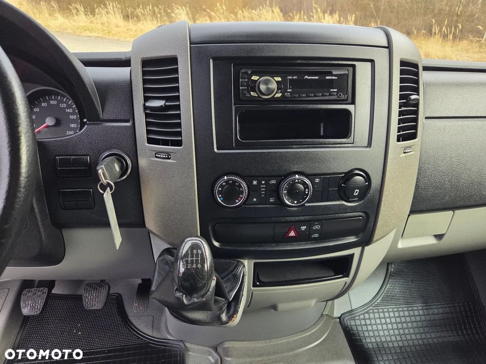 Volkswagen Crafter - 19