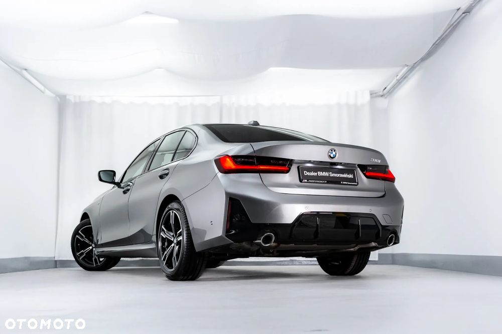 BMW Seria 3 318i M Sport - 15