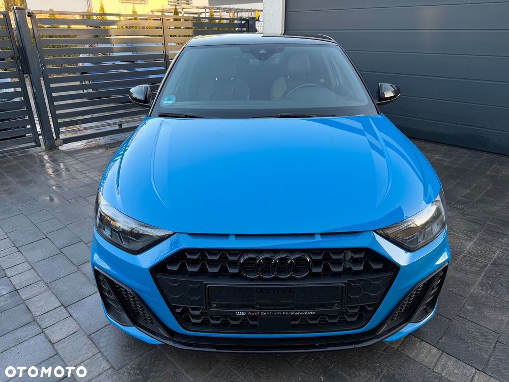 Audi A1 Sportback 40 TFSI S tronic S line - 4