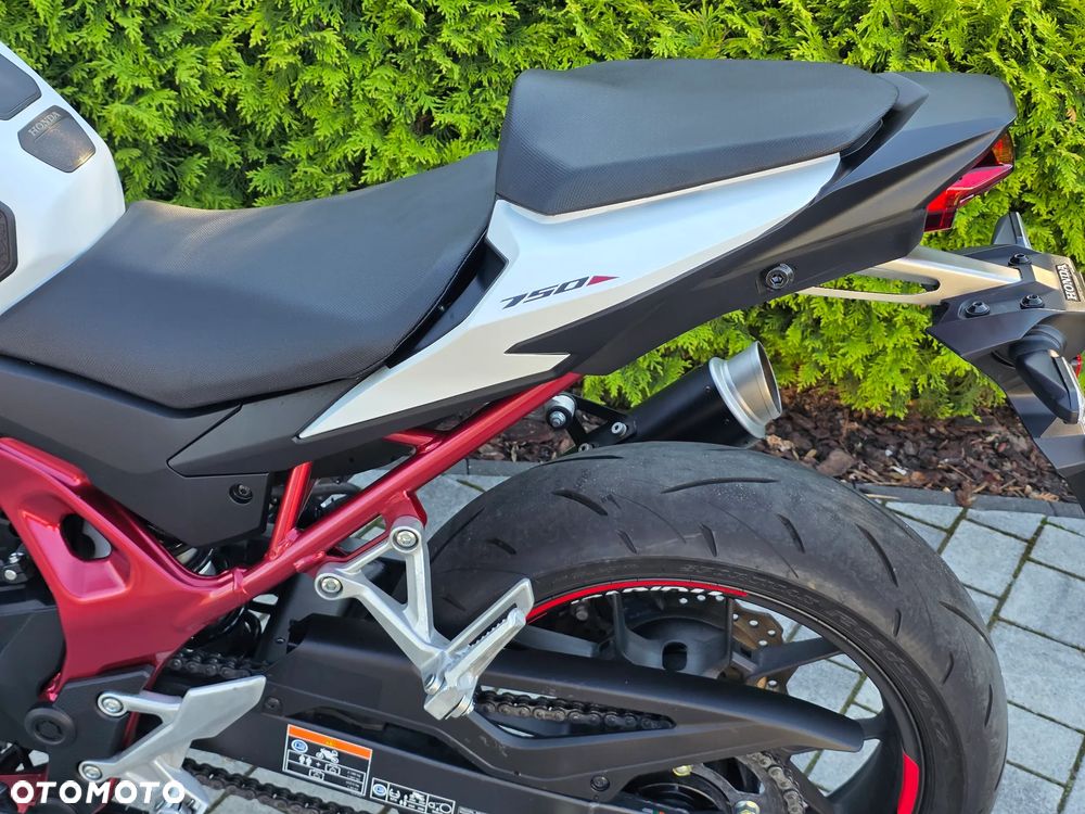 Honda Hornet - 23