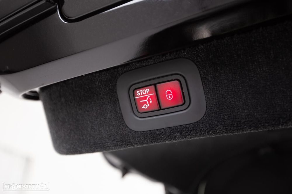 Aston Martin DBX 707 - 15