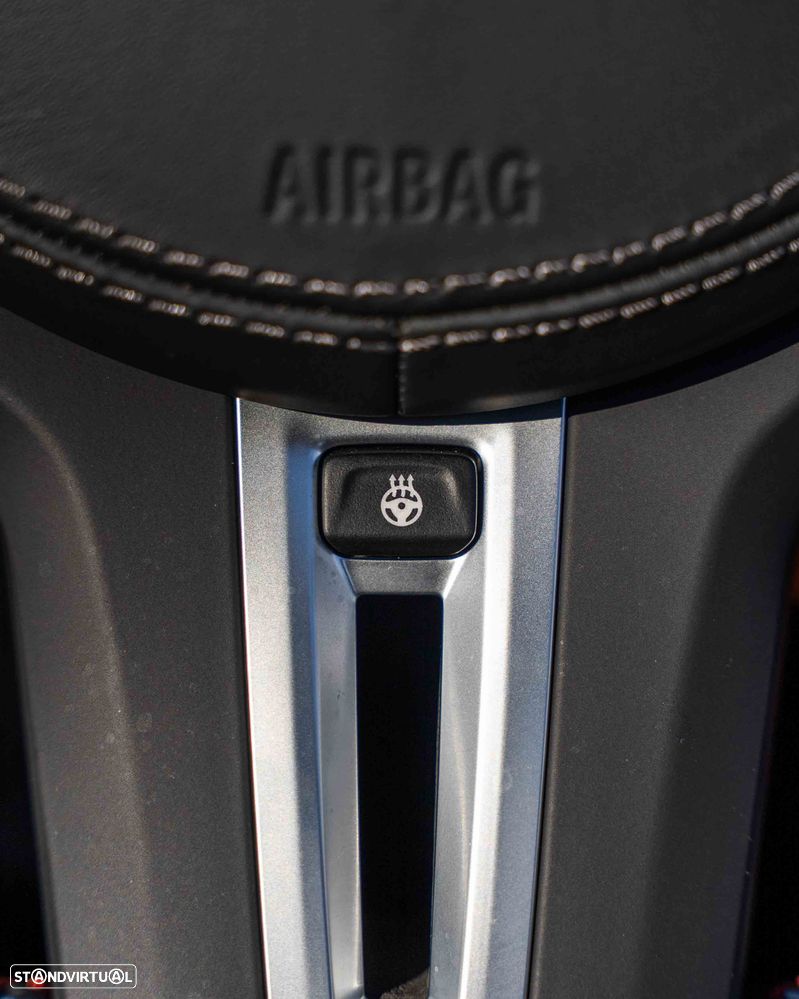 BMW M850i xDrive - 24