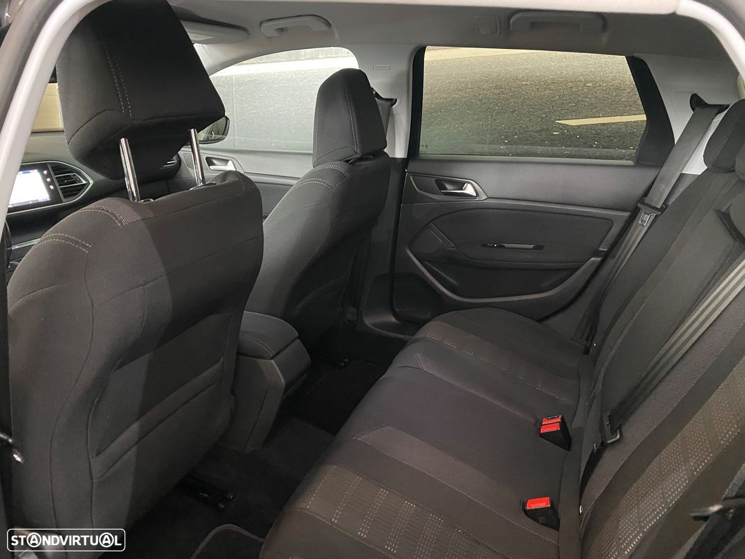 Peugeot 308 SW - 6