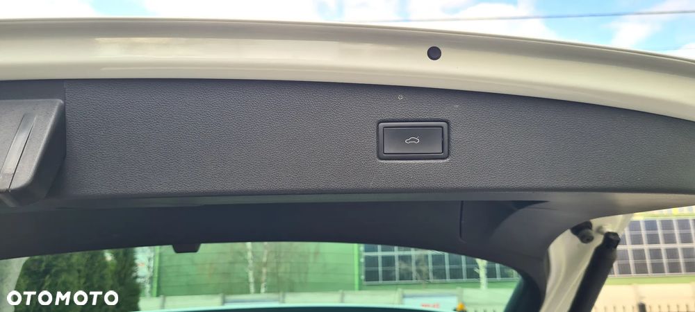 Volkswagen Tiguan 2.0 TDI SCR DSG R-Line - 15