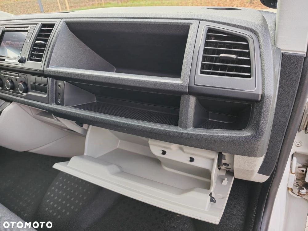 Volkswagen Transporter T6 - 21