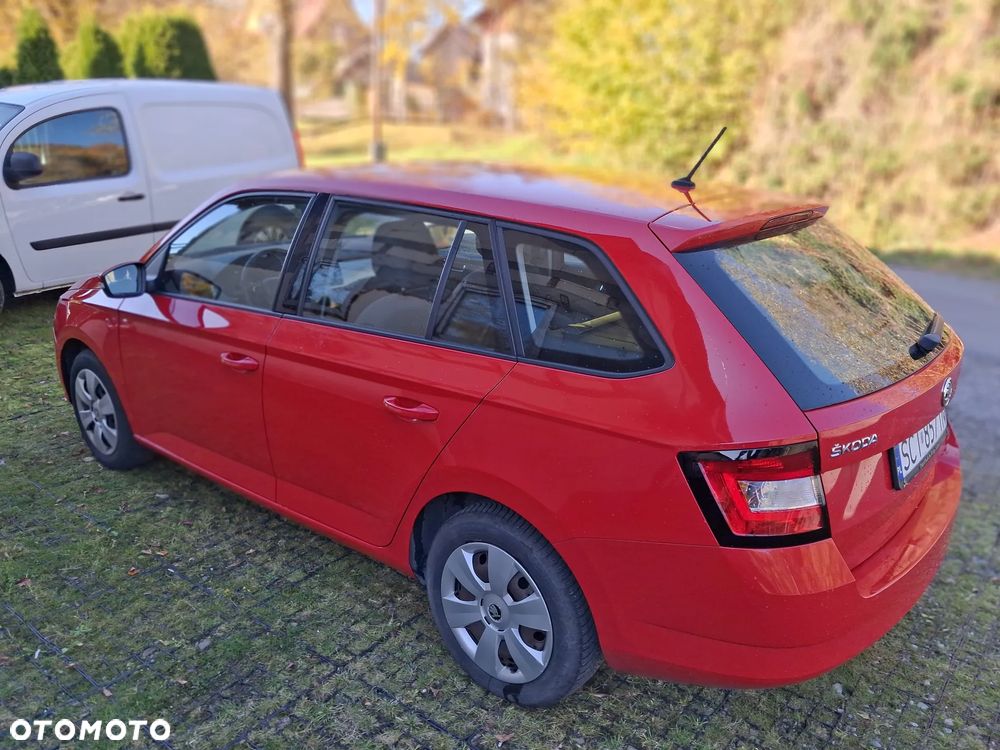 Skoda Fabia - 4