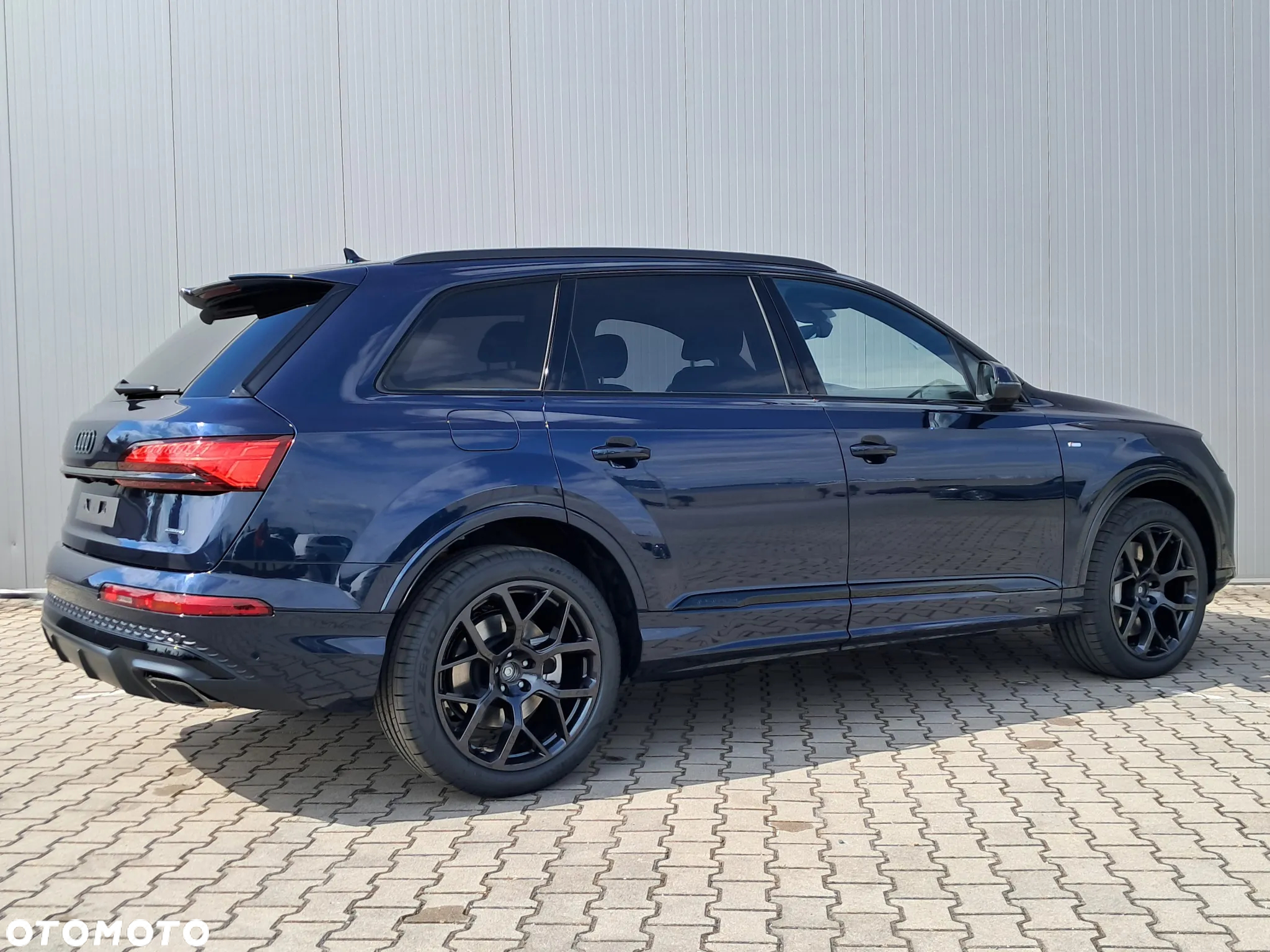 Audi Q7 55 TFSI e Quattro S Line Tiptr - 2