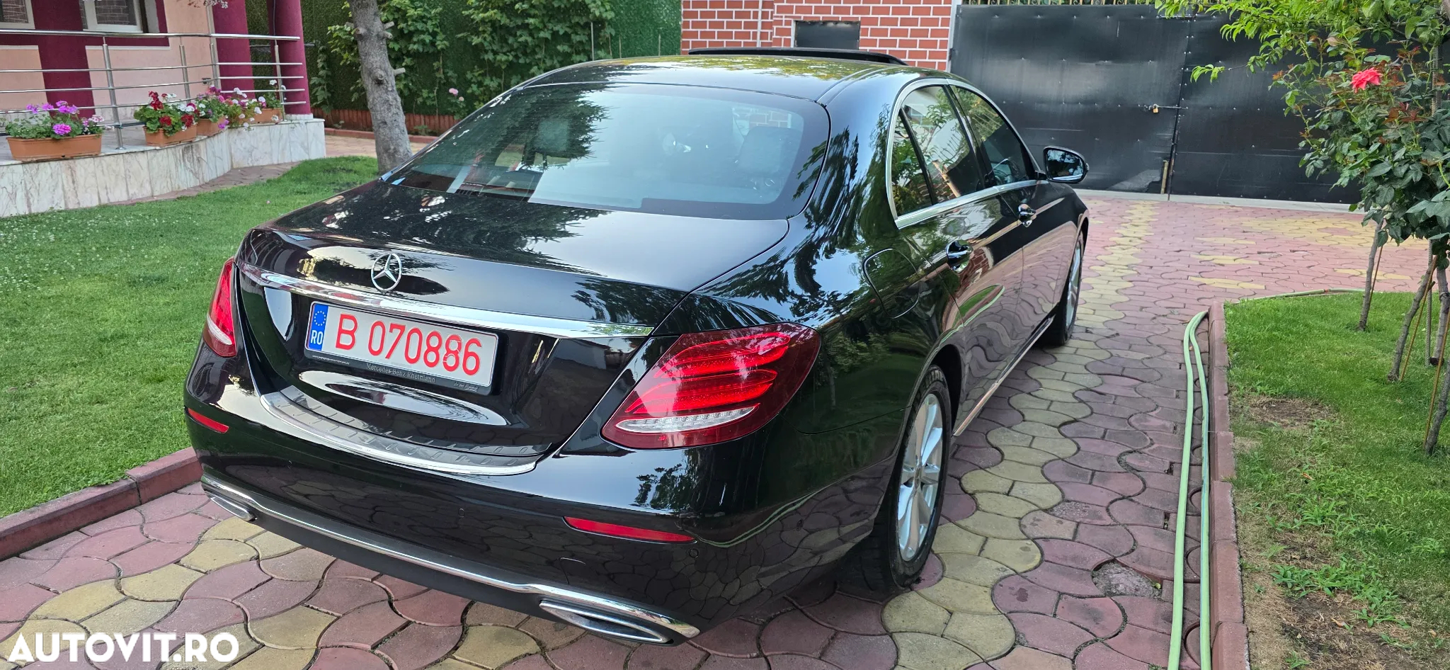 Mercedes-Benz E 200 d 9G-TRONIC AMG Line - 6