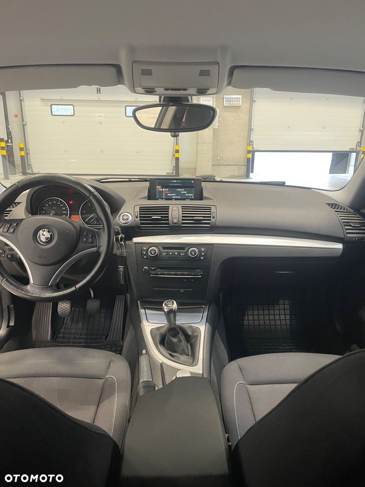 BMW Seria 1 118d - 14