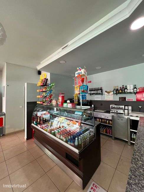 Café em Funcionamento | Centro Comercial Cruz de Pedra – Maximinos - Grande imagem: 5/10
