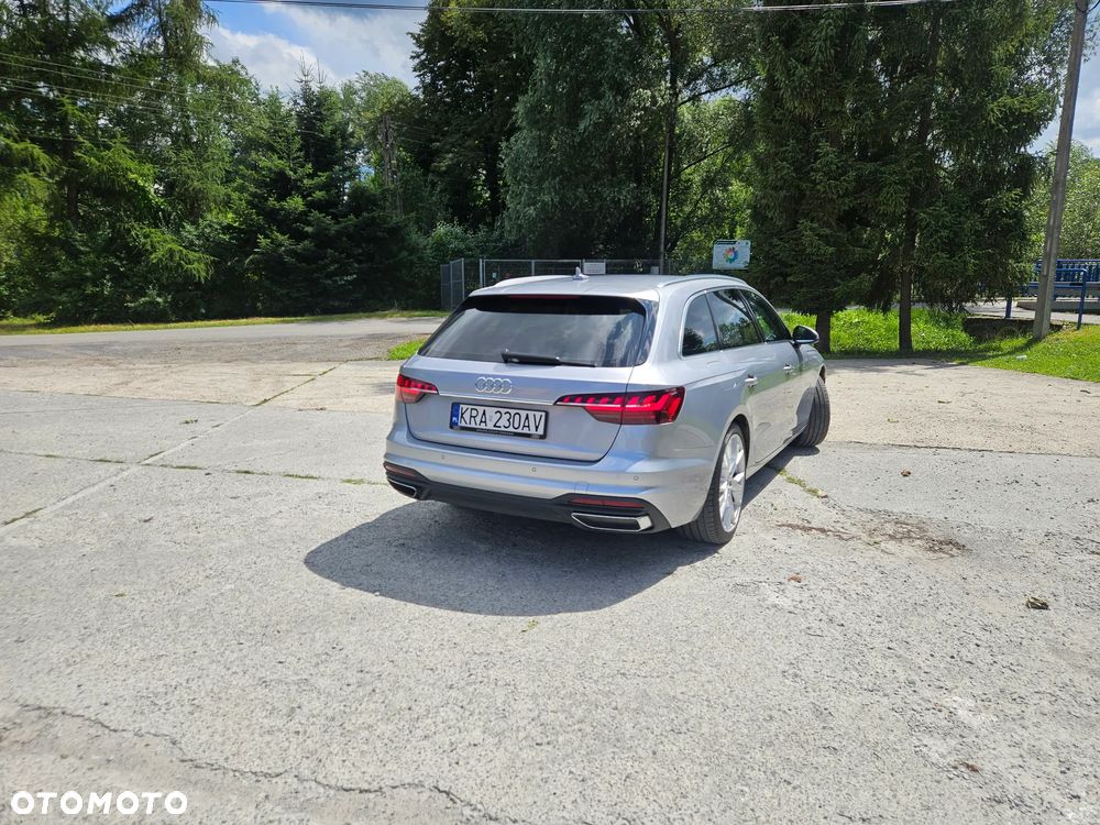Audi A4 Avant 30 TDI S tronic advanced - 11