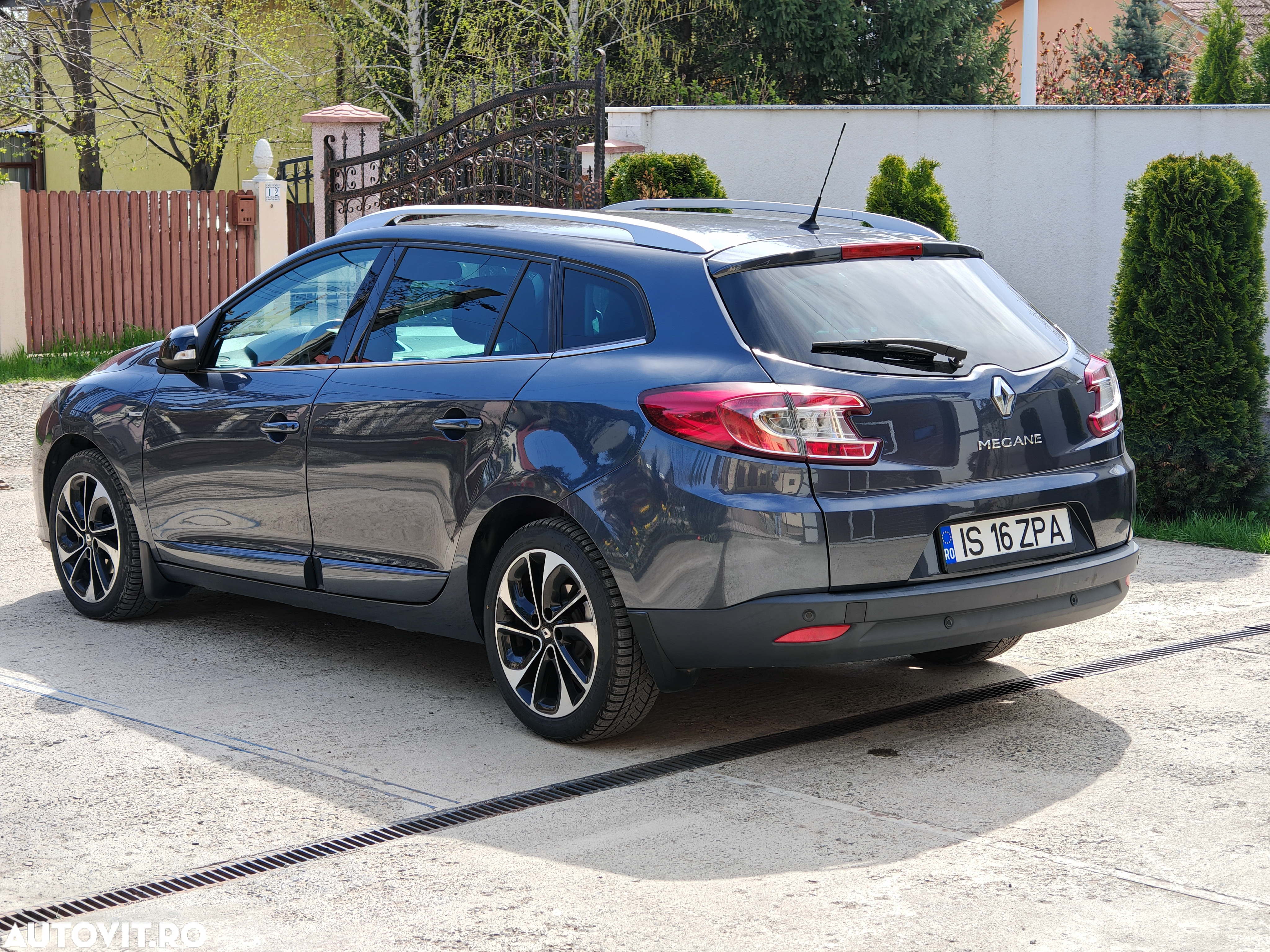Renault Megane ENERGY dCi 110 Start & Stop Bose Edition - 7