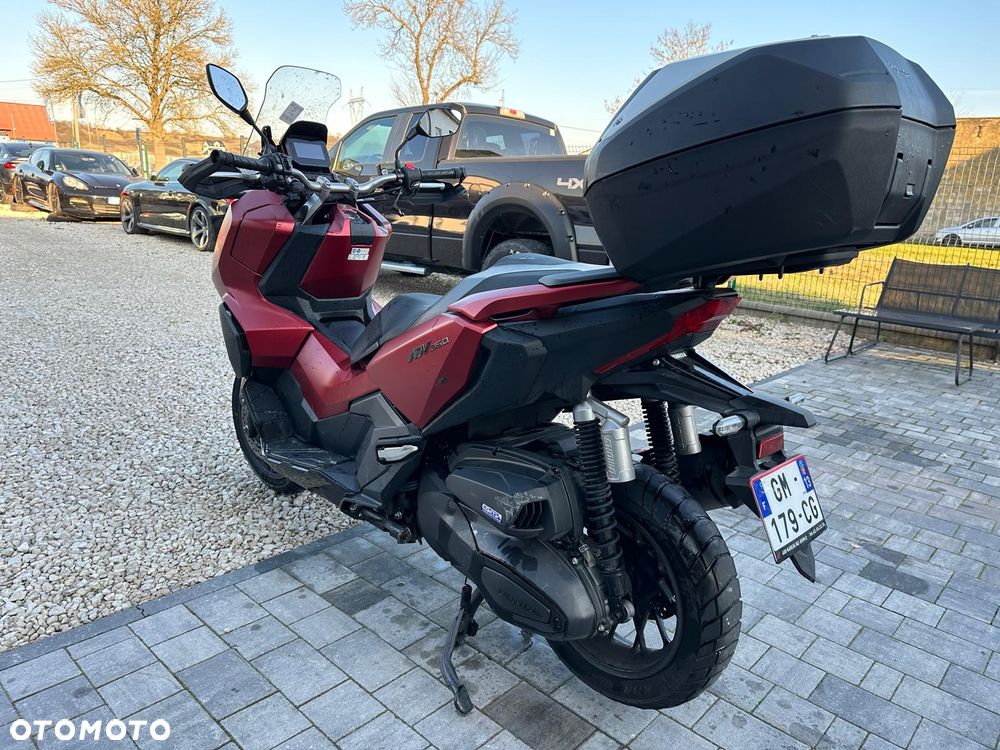 Honda ADV350 - 5