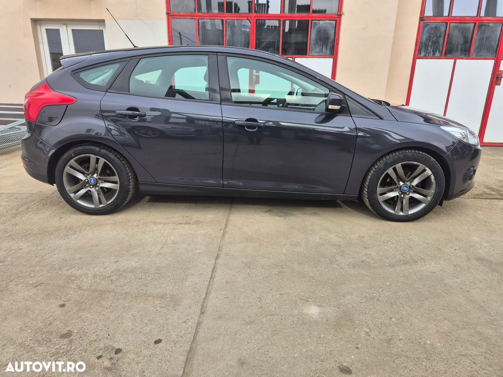 Ford Focus 1.6 EcoBoost Start Stop Sport - 2