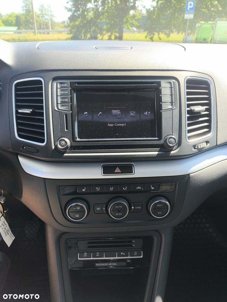 Volkswagen Sharan 2.0 TDI BMT Comfortline - 14