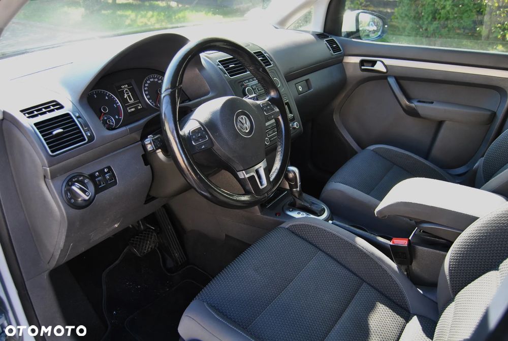 Volkswagen Touran 1.6 TDI DPF Comfortline DSG - 5