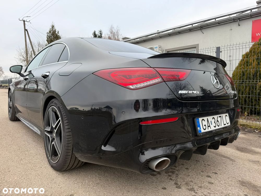 Mercedes-Benz CLA - 12