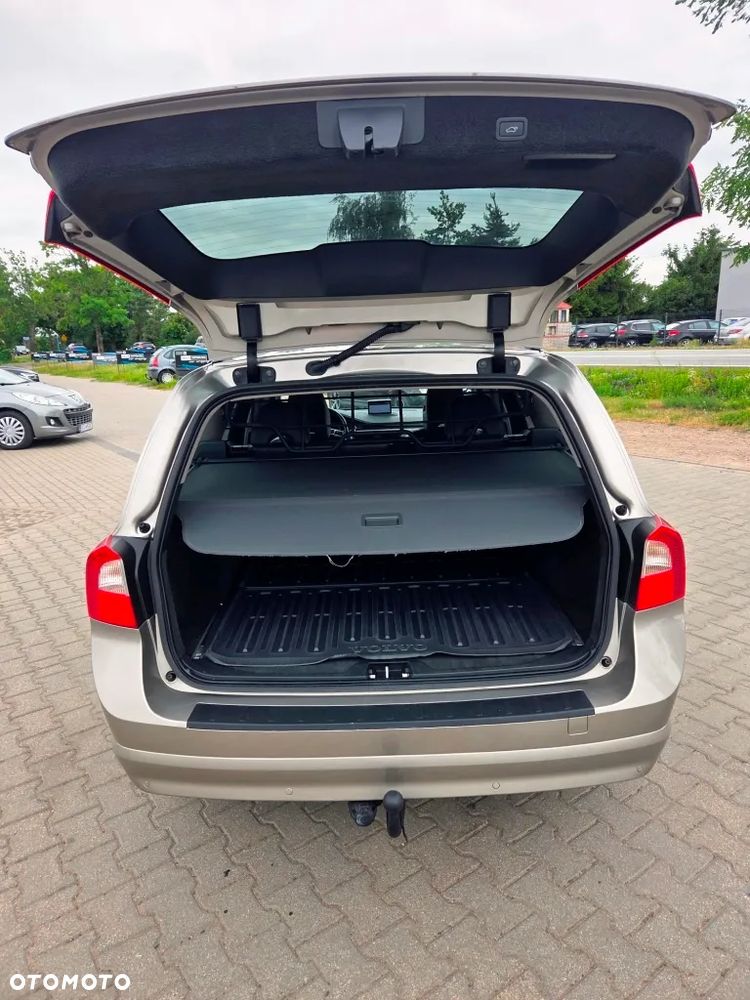 Volvo V70 2.0D Momentum - 13