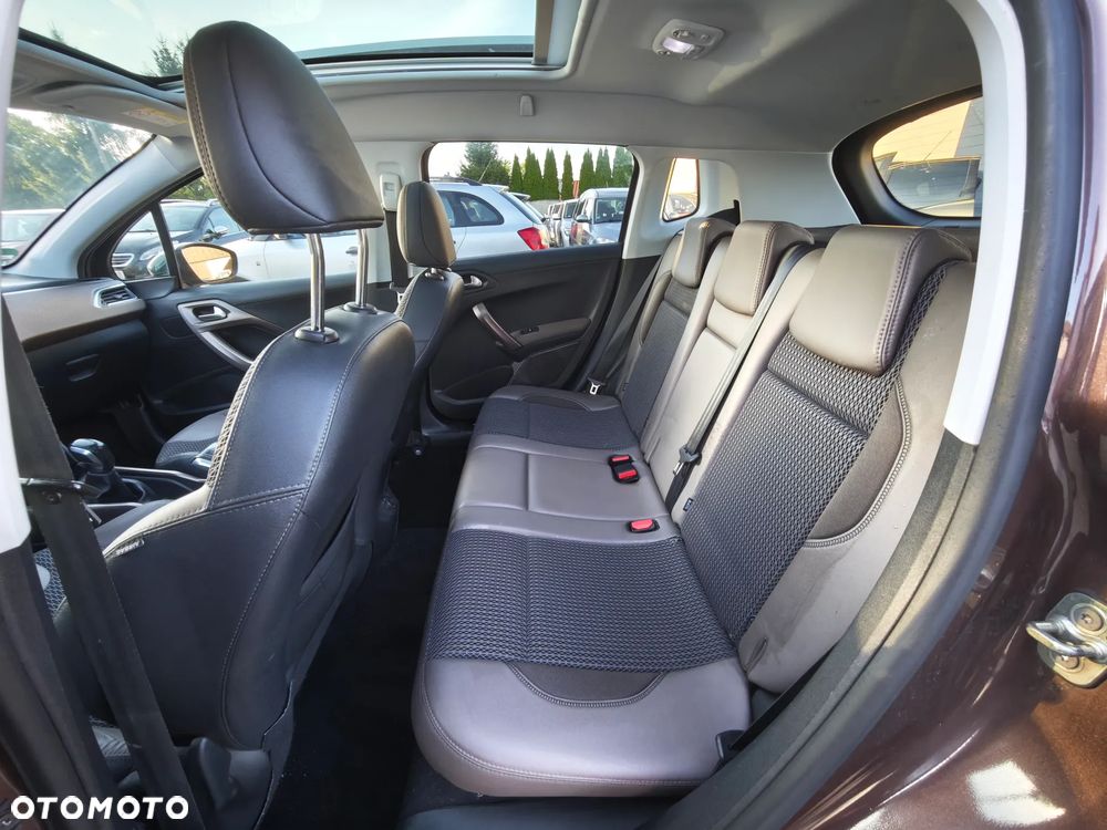 Peugeot 2008 120 VTI Allure - 21