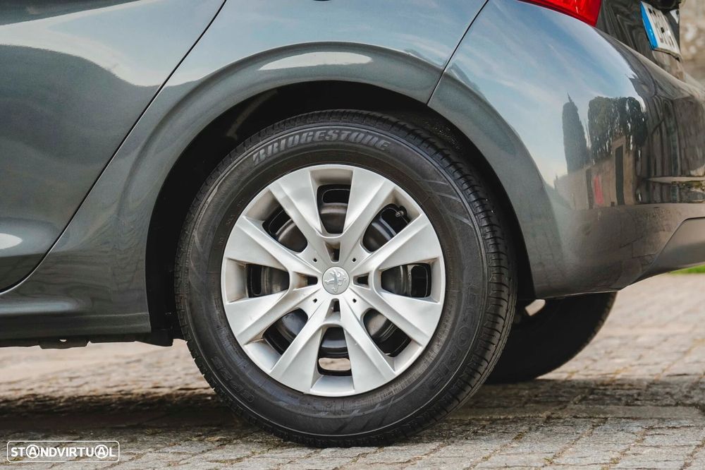 Peugeot 208 1.0 VTi Access - 36