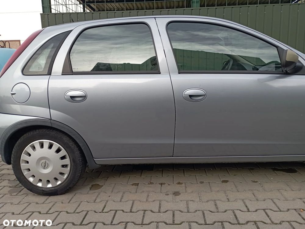 Opel Corsa 1.2 16V Enjoy - 3