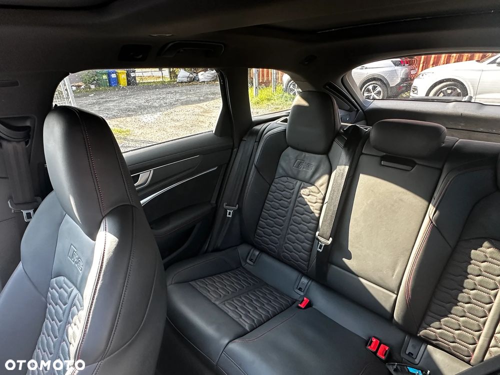 Audi RS6 Avant - 11