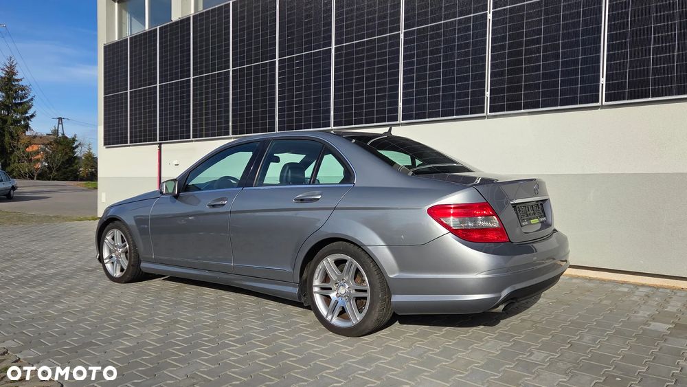Mercedes-Benz Klasa C 200 CGI Automatik BlueEFFICIENCY - 15