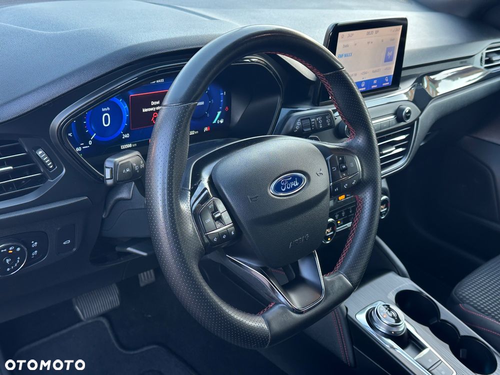 Ford Focus - 32