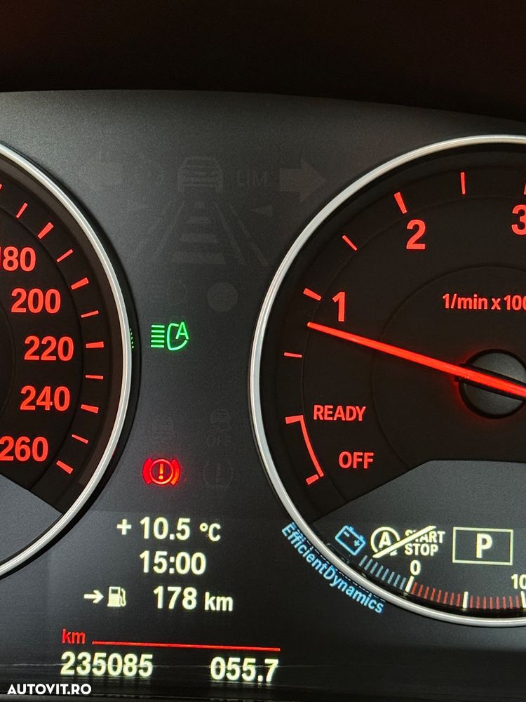 BMW Seria 3 320d Touring Aut. - 25