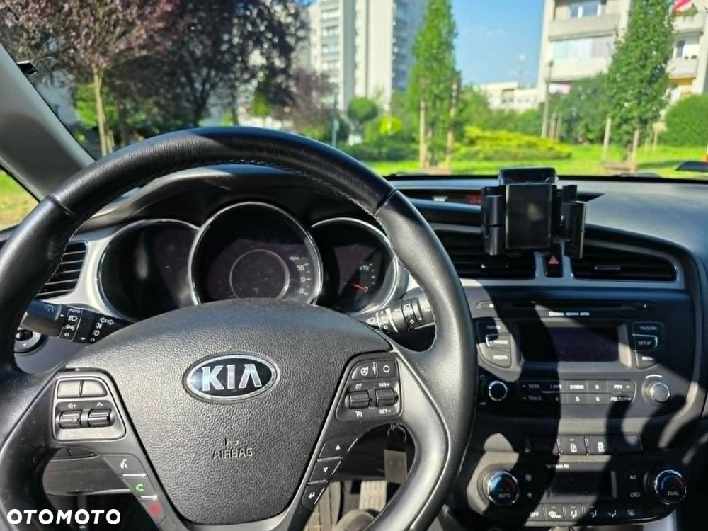 Kia Ceed - 6