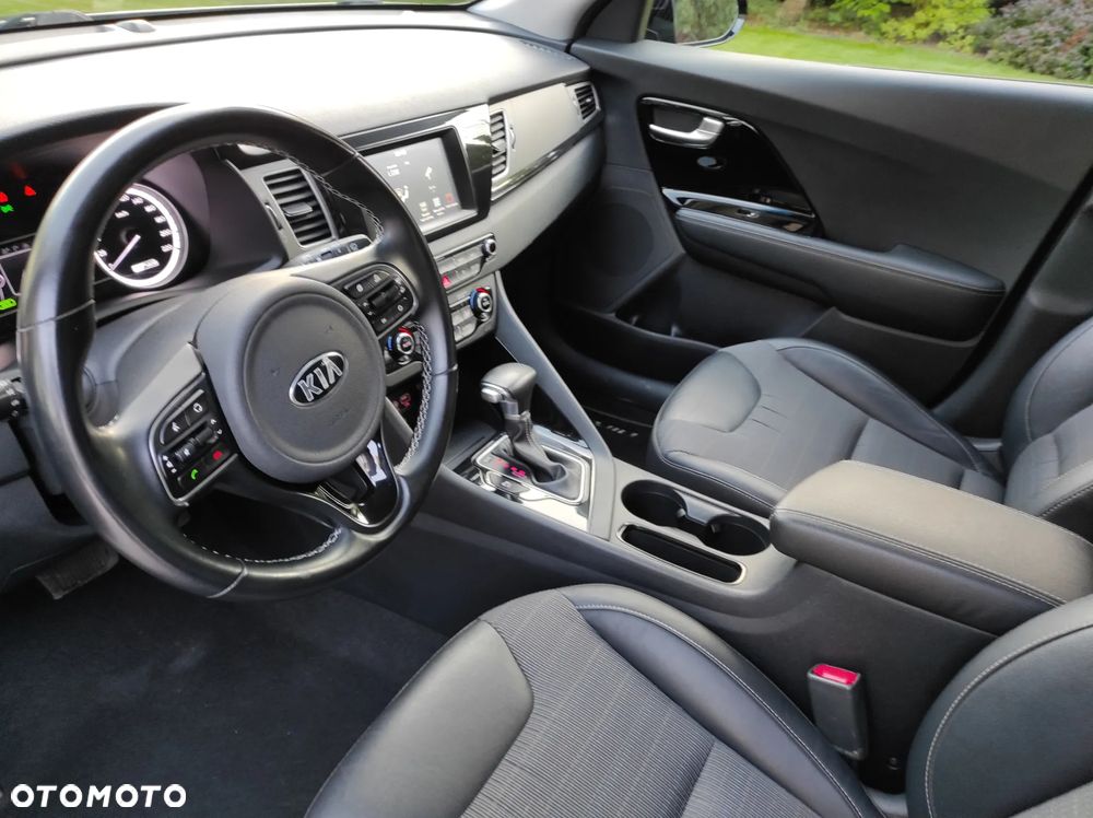 Kia Niro 1.6 GDI Hybrid L - 13