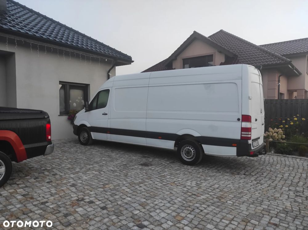 Mercedes-Benz Sprinter - 8